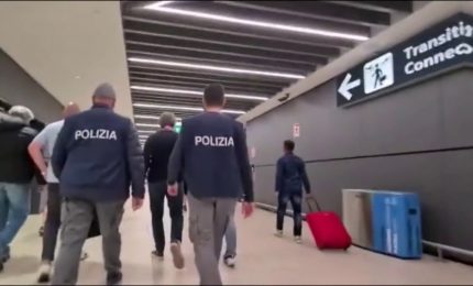 Frodi informatiche e furto di identit&agrave; digitale, 6 misure cautelari