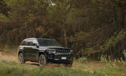 Nuova Jeep Grand Cherokee, pi&ugrave; prestazioni e comfort