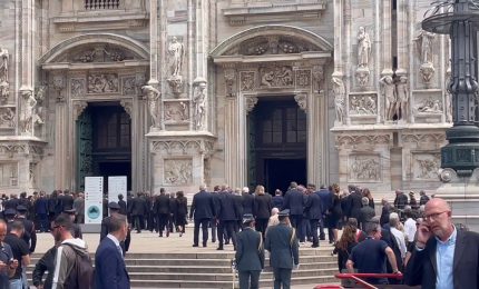 Funerali Berlusconi, i primi ingressi nel Duomo di Milano
