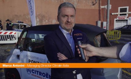 Citroen porta la mobilit&agrave; elettrica a Ponza con Ami e E-C4 X