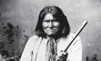 Geronimo guerriero e sognatore dei nativi d'America e la leggenda che lo lega ai due ex presidenti USA Bush