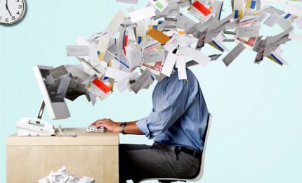 Microsoft: l'attività più dispendiosa degli impiegati è la gestione delle mail