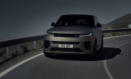Range Rover Sport SV, la pi&ugrave; potente di sempre