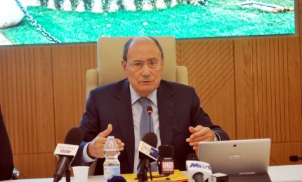 Caro voli, Schifani &ldquo;Governo in ritardo, in atto brutale speculazione&rdquo;