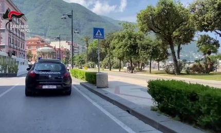 Blitz dei carabinieri contro il clan Cesarano, 18 misure