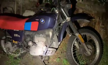 Moto rubate e detenzione illegale di armi, un arresto a Roma