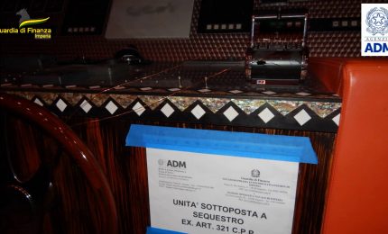 Imperia, sequestrato yacht per contrabbando doganale