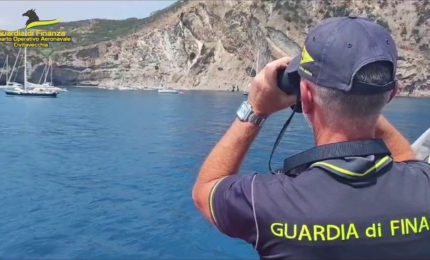 Scoperta a Civitavecchia un'imbarcazione con falsa bandiera italiana