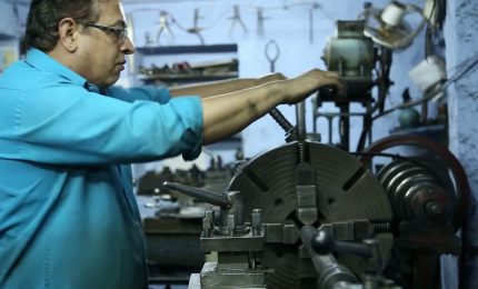 Al Nord si lavora due mesi in pi&ugrave; che al Sud