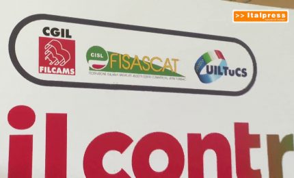 Sindacati, assemblea unitaria a Bologna per il contratto del terziario