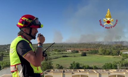 Incendi in Salento, le immagini