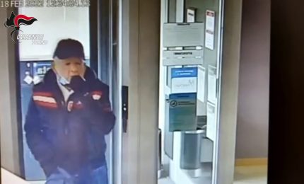 Arrestati due rapinatori di banche ultrasessantenni a Torino