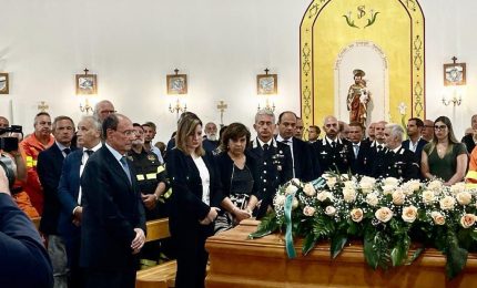 Schifani a funerale operaio forestale &ldquo;Vittima innocente di mani criminali&rdquo;