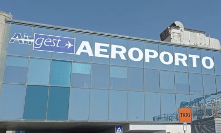 Incendio all&rsquo;aeroporto di Trapani, scalo chiuso