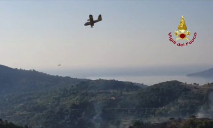 Incendio all'Isola d'Elba, le immagini