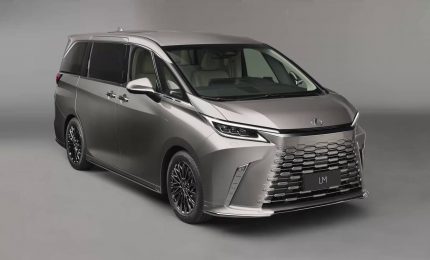 LM, il lusso secondo Lexus