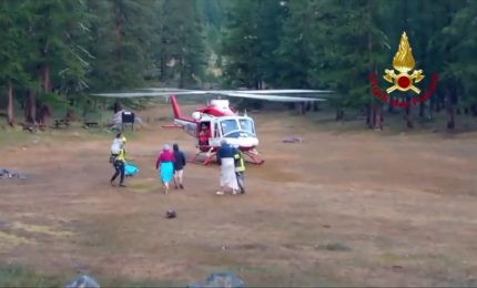 Frana vicino a camping nel Torinese, turisti evacuati con elicottero