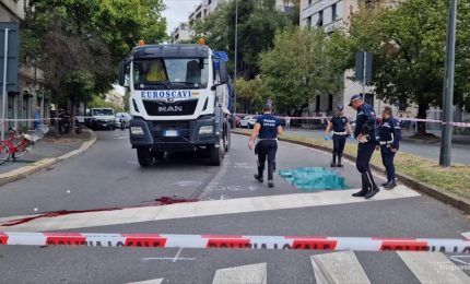Milano, ciclista muore travolta da un camion. Quinto caso in un anno