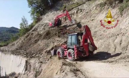 Ruspe al lavoro per il ripristino della viabilit&agrave; a Rocca San Casciano