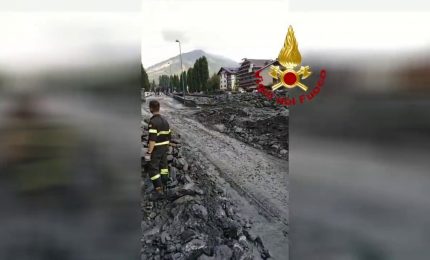 Fango e detriti invadono le strade di Bardonecchia, le immagini