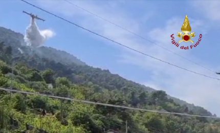 Proseguono operazioni di spegnimento incendi vegetazione nel sanremese