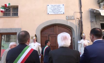 Mattarella alla scopertura di una targa dedicata ad Altiero Spinelli