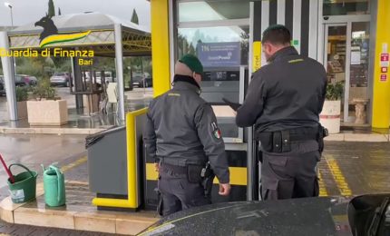 Bari, controlli a 35 distributori carburanti. Diverse le violazioni