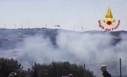 Incendio nel sassarese, le immagini