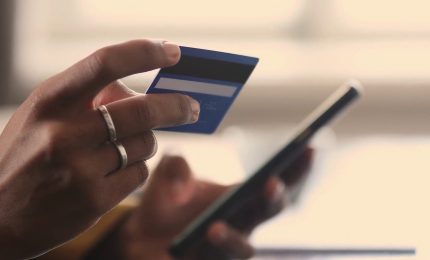 Aumenta l&rsquo;uso dei canali digitali per le operazioni bancarie