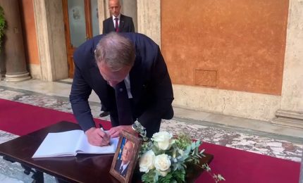 Napolitano, l'omaggio del ministro Lollobrigida