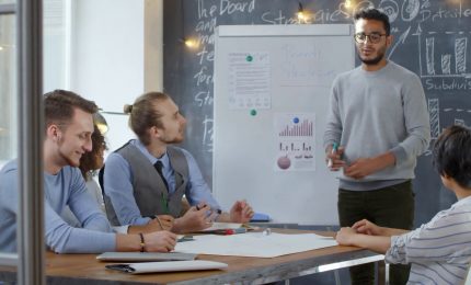 In Italia sempre meno giovani, difficolt&agrave; per le aziende