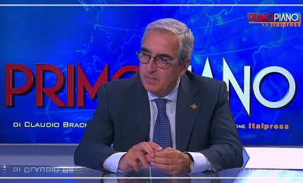 Migranti, Gasparri "Urgente una strategia internazionale"