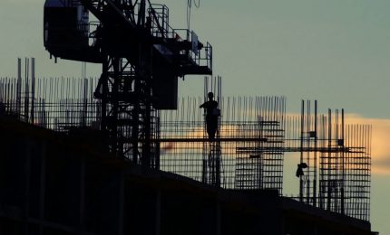 Costruzioni, cala la produzione