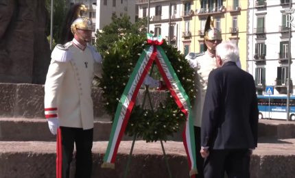 Quattro giornate Napoli, omaggio Mattarella a momento dello Scugnizzo
