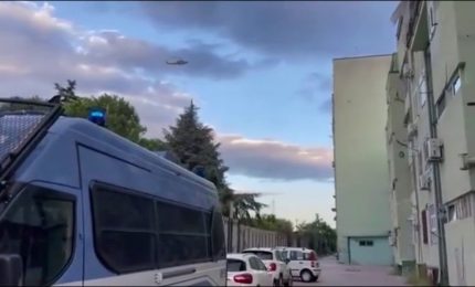 Blitz interforze al "Parco Verde" di Caivano, perquisizioni a tappeto