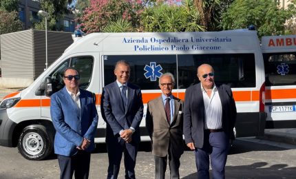 Policlinico di Palermo, consegnata l&rsquo;ambulanza donata da Enav
