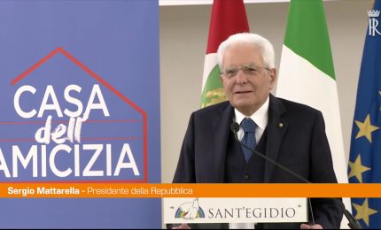 Mattarella "Da Comunit&agrave; di Sant'Egidio risposta concreta a esigenze"