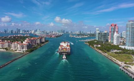 Ad agosto cresce l'export extra Ue