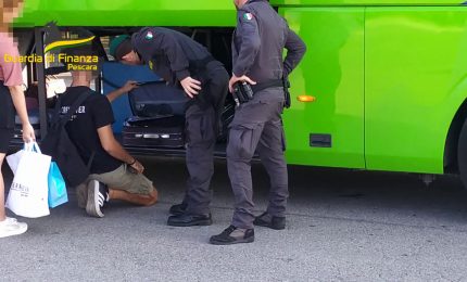Arrestato a Pescara clandestino con quasi 5 kg di marijuana
