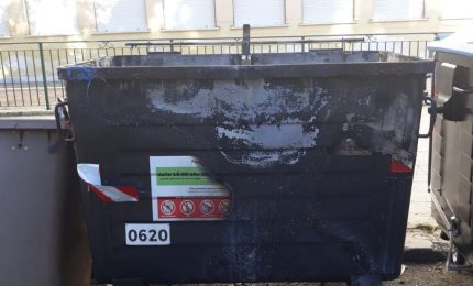 Vandalizzato cassonetto nuovo a Palermo, Todaro &ldquo;E&rsquo; sconfortante&rdquo;