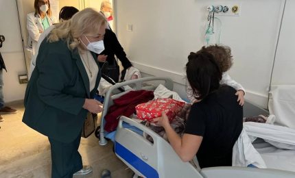 Palermo, la Presidenza della Regione porta doni ai pazienti dell&rsquo;Ospedale dei Bambini