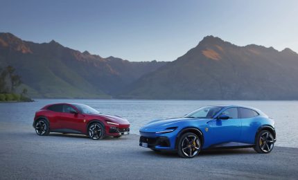 Ferrari, cinque Purosangue nell'angolo pi&ugrave; remoto della Nuova Zelanda