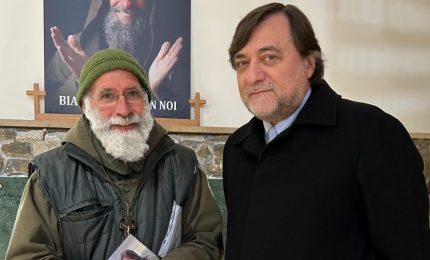 Amg illumina percorso interno della &ldquo;Missione Speranza e Carit&agrave;&rdquo; a Palermo