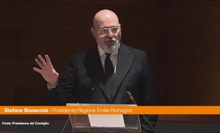 Lapsus Bonaccini "Ho incontrato Vannacci", ma era Vattani