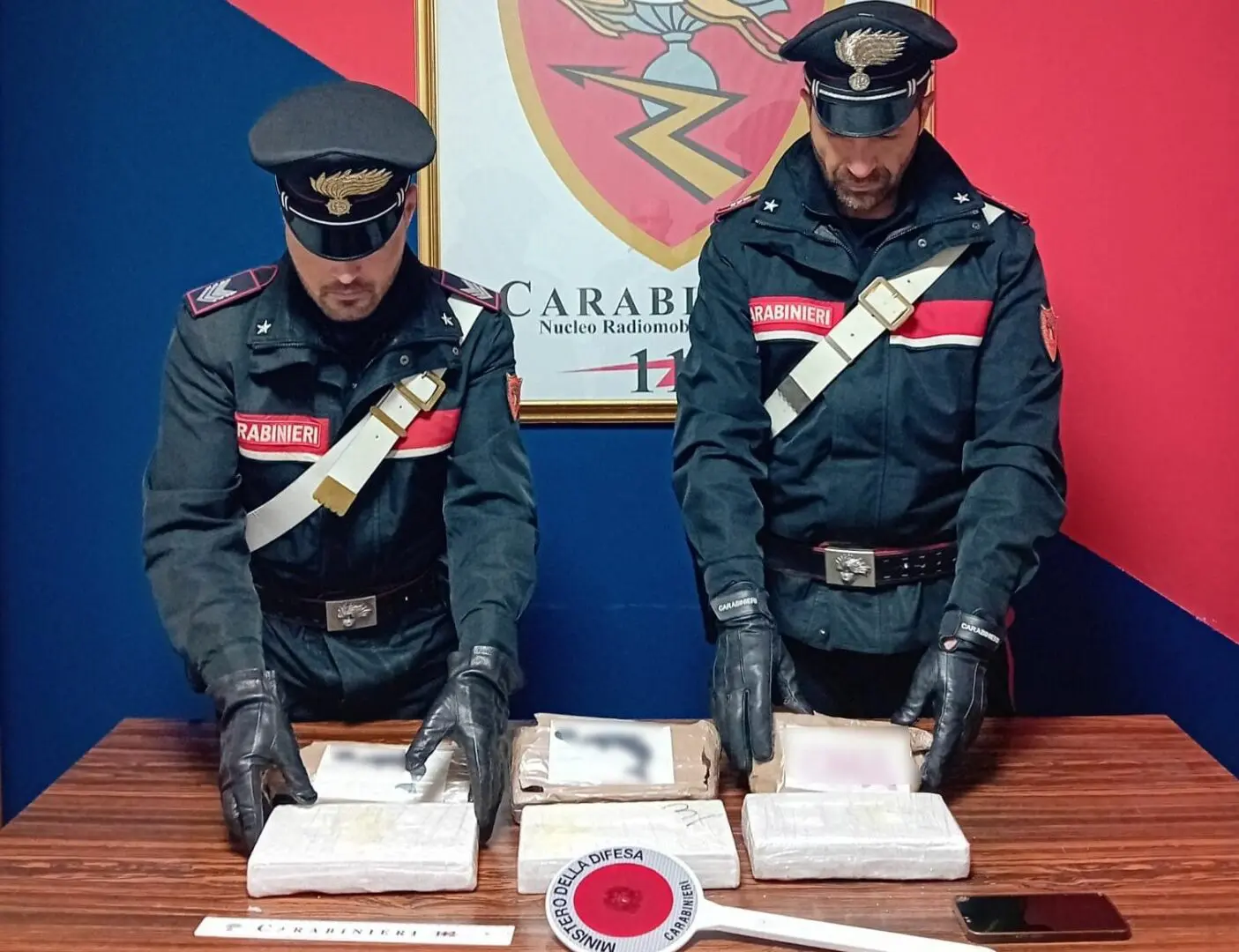 Sbarca a Messina con oltre 3 chili di cocaina, arrestata