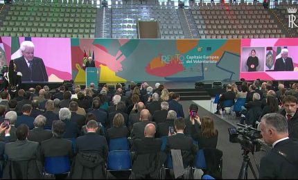 Ucraina, Mattarella "Sua libert&agrave; tutt'uno con i valori fondativi Ue"