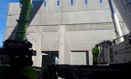 Crollo Firenze, proseguono senza sosta ricerche dell'ultimo disperso