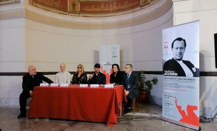 Stefano Accorsi al teatro Politeama di Palermo con &ldquo;Giocando con Orlando&rdquo;