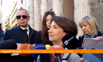 Natalit&agrave;, Roccella "Non &egrave; vero che meno siamo e meglio stiamo"