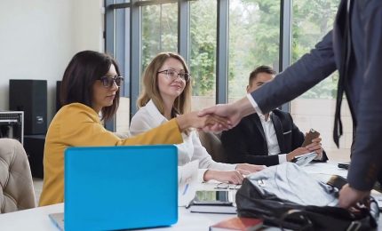 Ad aprile aumentano gli occupati